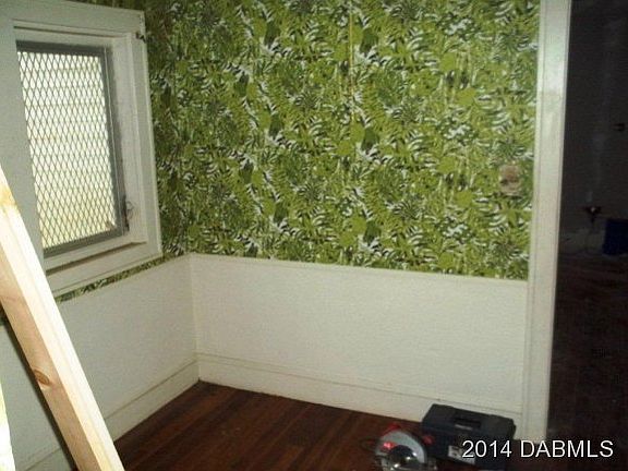 3rd image of 255 Tropical Ln