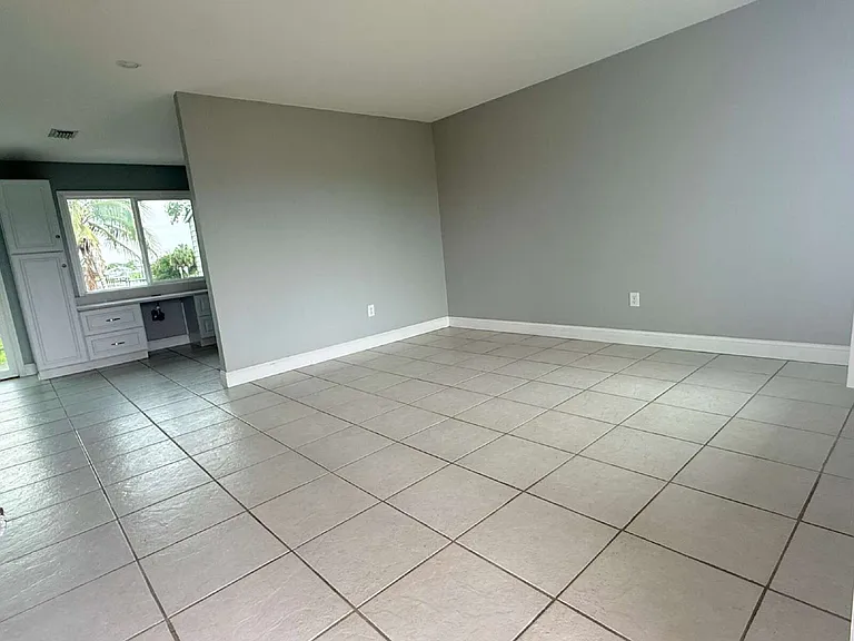 14666 Ingraham Blvd — Photo 3
