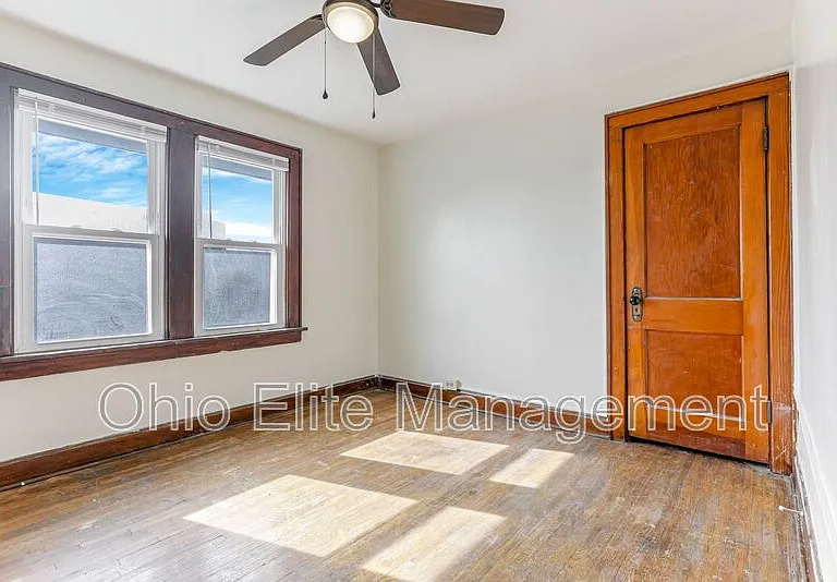 254 S Wayne Ave — Photo 19