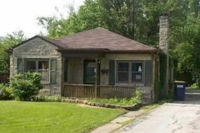 31 Sunset Dr photo 1