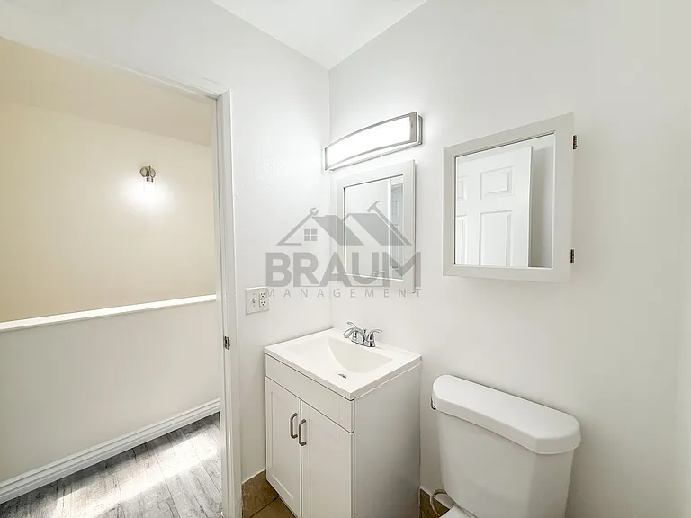 14257 Friar St — Photo 31