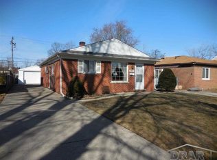 5921 Silvery Ln, Dearborn Heights, MI 48127