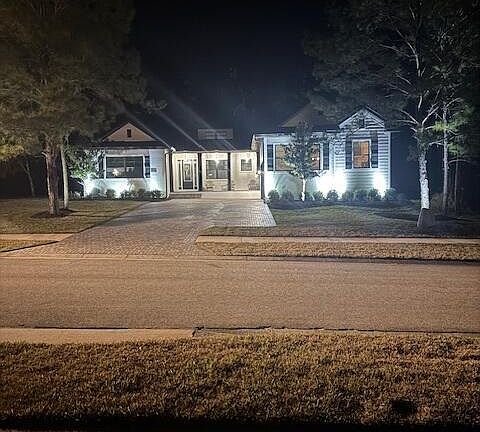 3rd image of 4586 Hickory Oak Dr