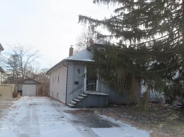 523 S Monterey Ave, Villa Park, IL 60181