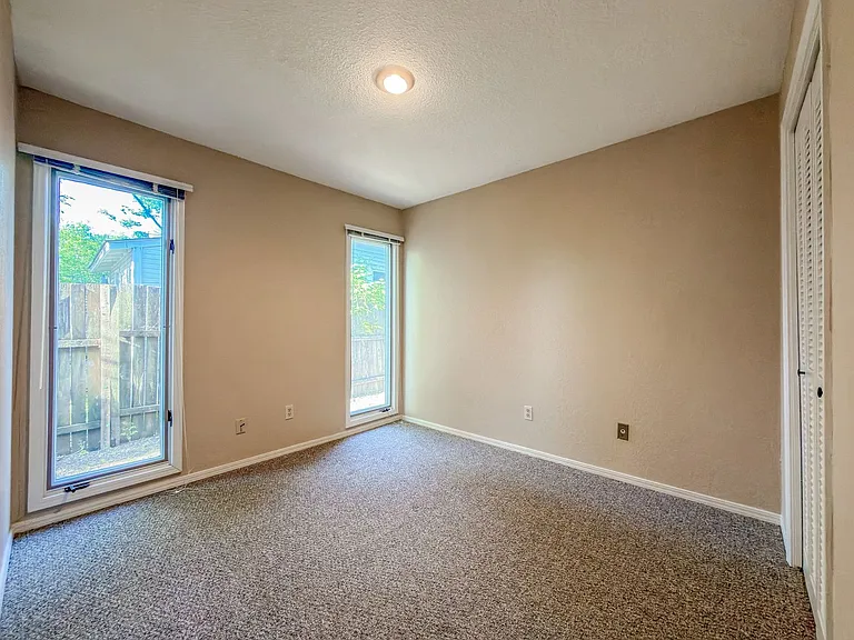 501 May Ave #1 — Photo 11