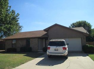 1504 Red Oak Dr, Ardmore, OK 73401