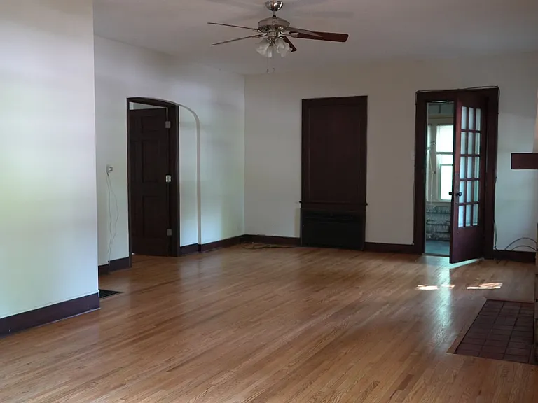 706 N Washington St — Photo 4
