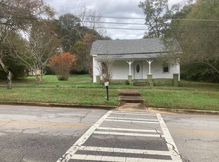 85 Lagrange St, Grantville, GA 30220