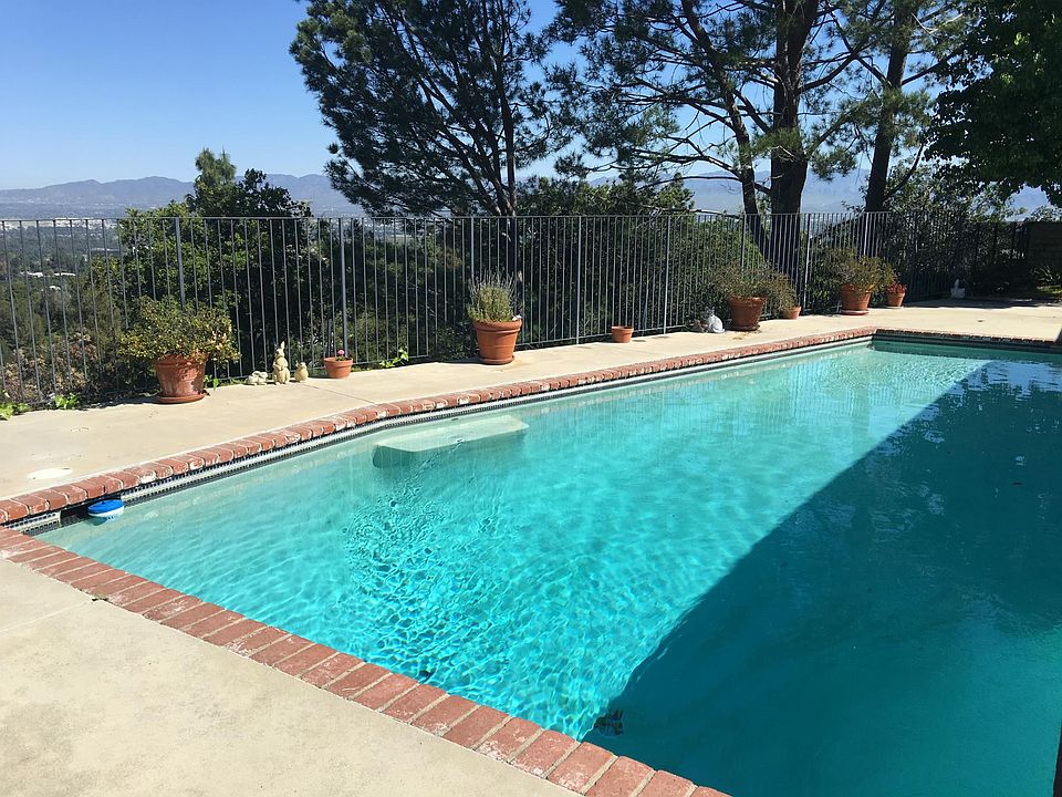 1st image of 3601 Caribeth Dr