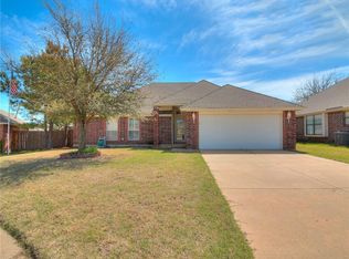 4921 Byron Cir, Yukon, OK 73099