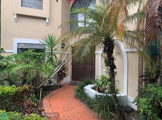 22548 Caravelle Cir, Boca Raton, FL 33433