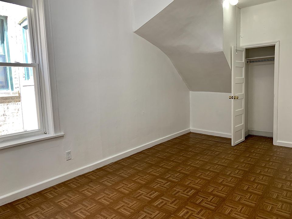 1st image of 3531 W Dickens Ave APT 2