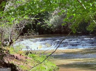 102 Forest Pointe Dr, Forsyth, GA 31029