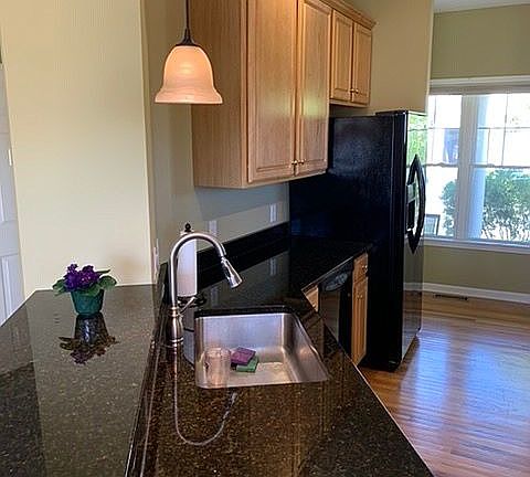 Breakfast bar