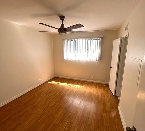 5th image of 1288 Barry Ave Unit 5