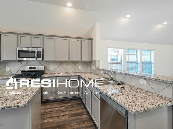 2nd image of 6008 Heritage Creek Ln