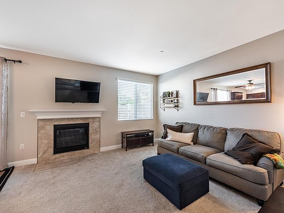 4th image of 1529 Patricia Ave Unit 4