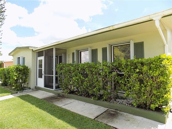 3rd image of 22171 Hernando Ave