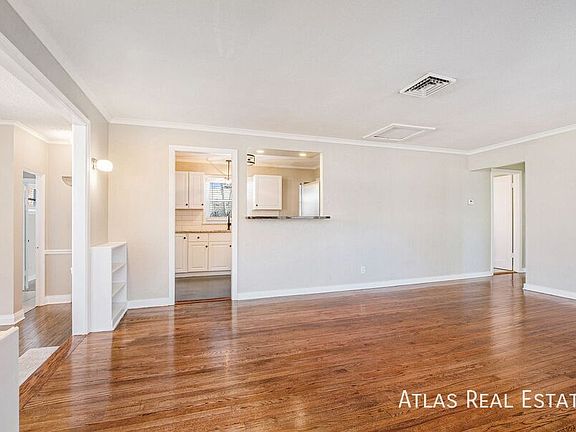4th image of 6043 Fontana St