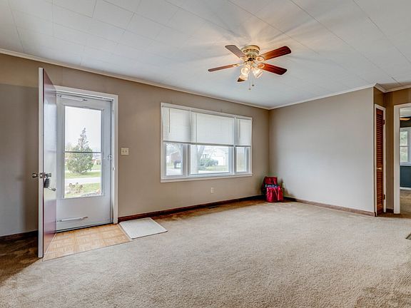 4th image of 709 Grand Ave