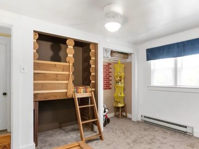 549 Park Ave — Photo 7