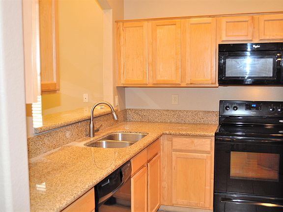 5th image of 4533 N 22nd St Unit 122