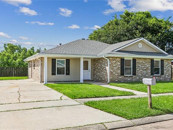 2nd image of 3021 Fable St