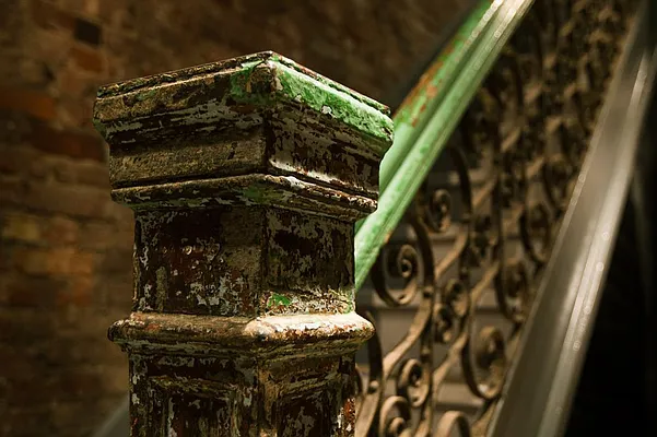 Rented by REAL New York | media 24