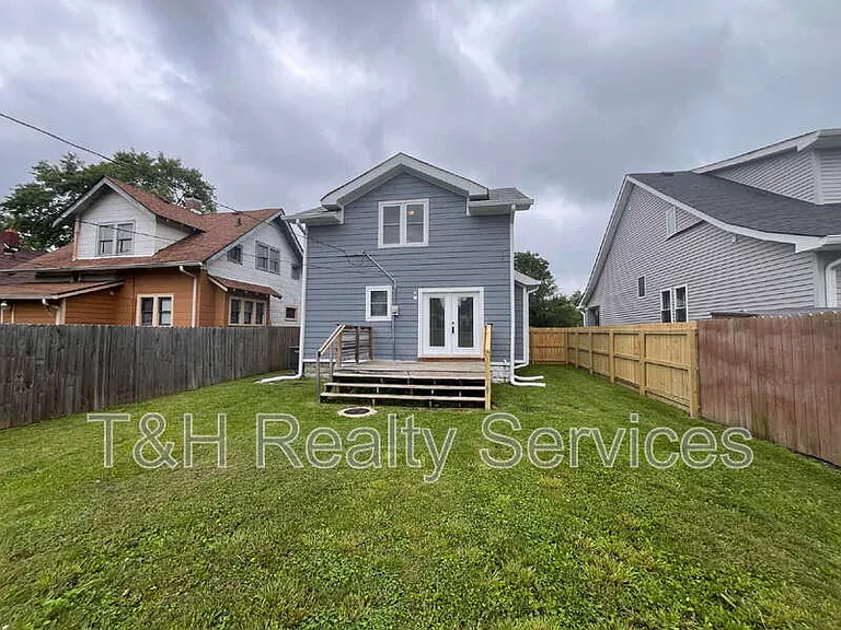 608 N Gray St — Photo 17
