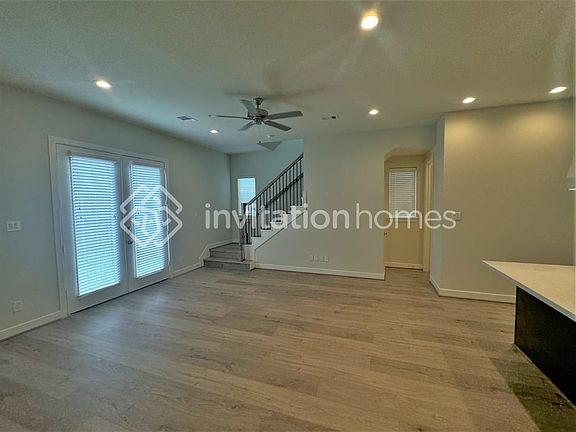 5th image of 10438 Executive Lake Dr