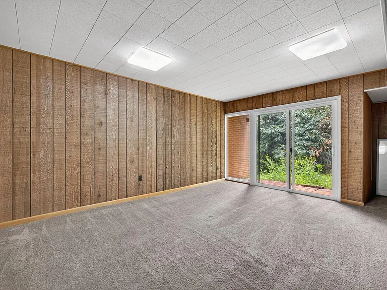 9404 Woodington Dr — Photo 41