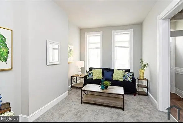 5 bed, $2,900 — Photo 2