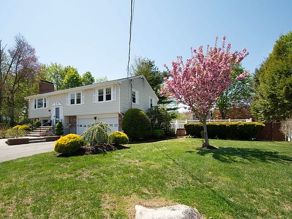 2nd image of 49 Woodman Cir