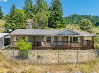 48693 Highway 242, Broadbent, OR 97414