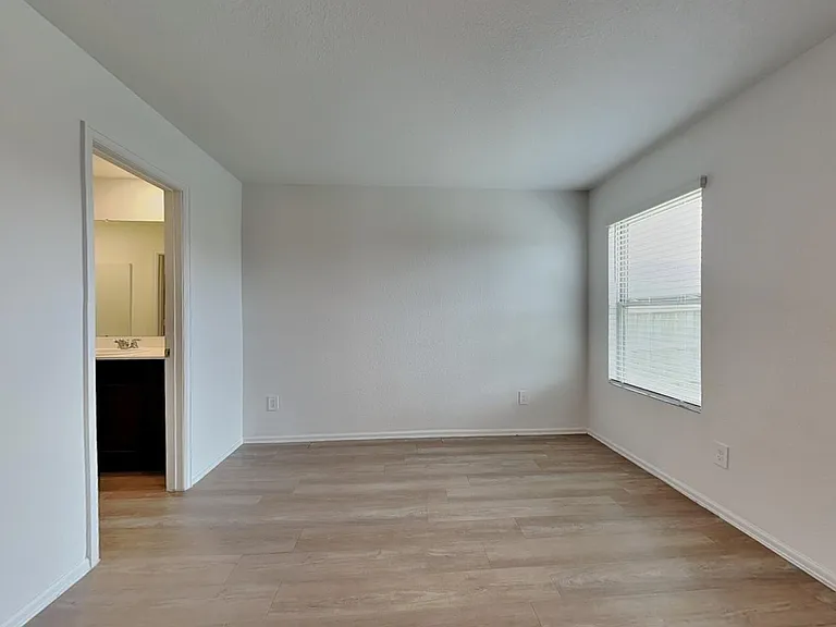 18735 Mercer Falls Dr — Photo 9