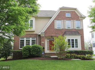 24957 Castleton Dr, Chantilly, VA 20152