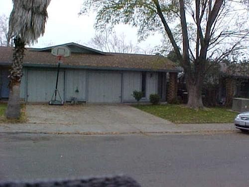 5th image of 4015 Tricia Way