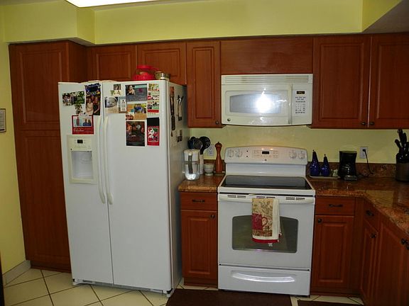 2nd image of 11221 Aspen Glen Dr