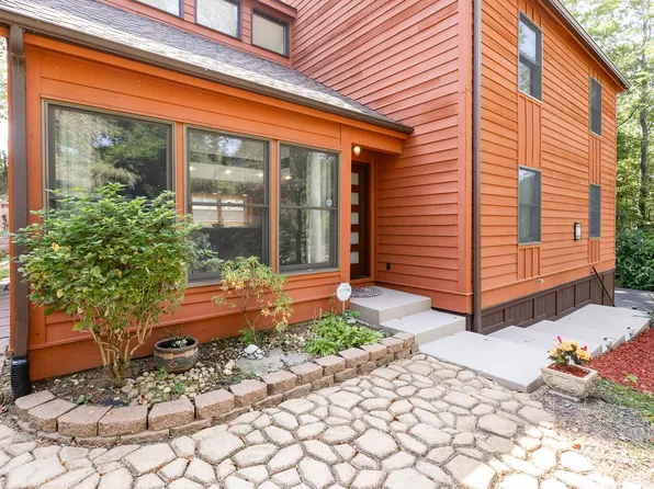 110 Autumn Ln, Belleville, IL 62223