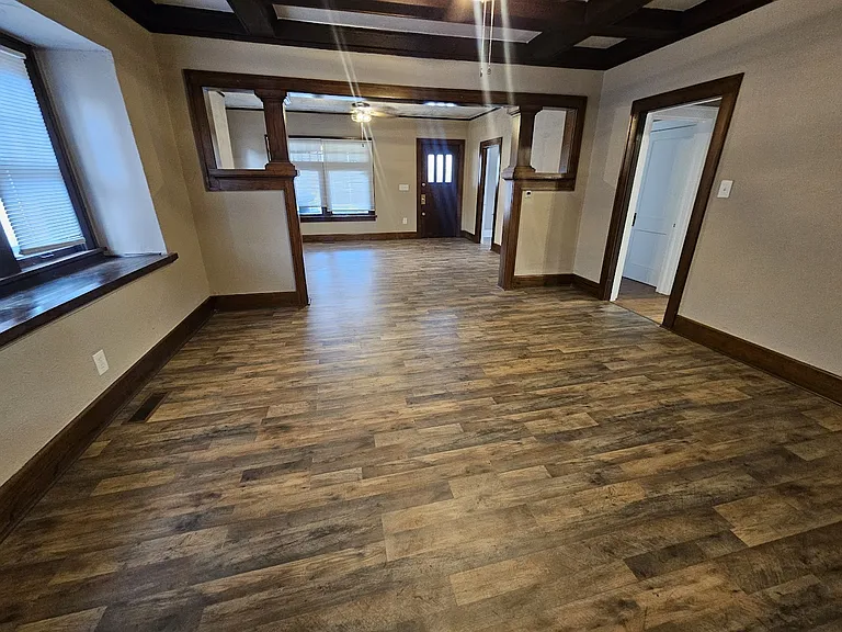 2915 N Harvey Pkwy — Photo 19