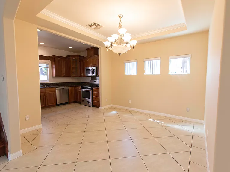 9323 State St — Photo 3