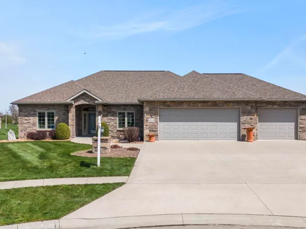1004 Muirfield Ct, Auburn, IN 46706