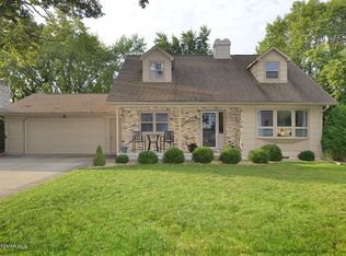 202 Glenn Rd, Albert Lea, MN 56007