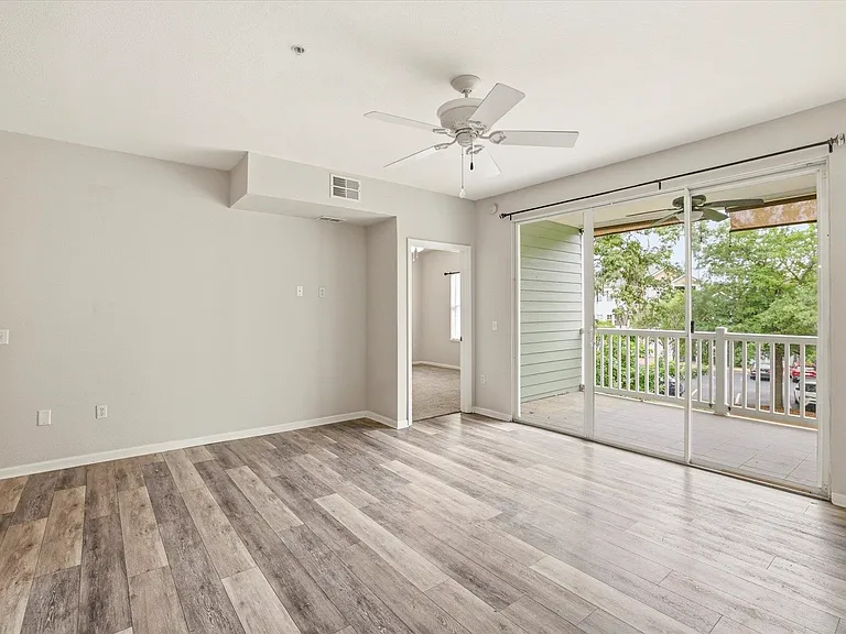 2801 Chancellorsville Dr #718 — Photo 20