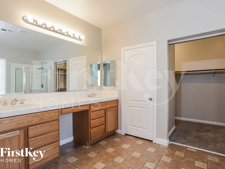 9100 Little Horse Ave — Photo 9