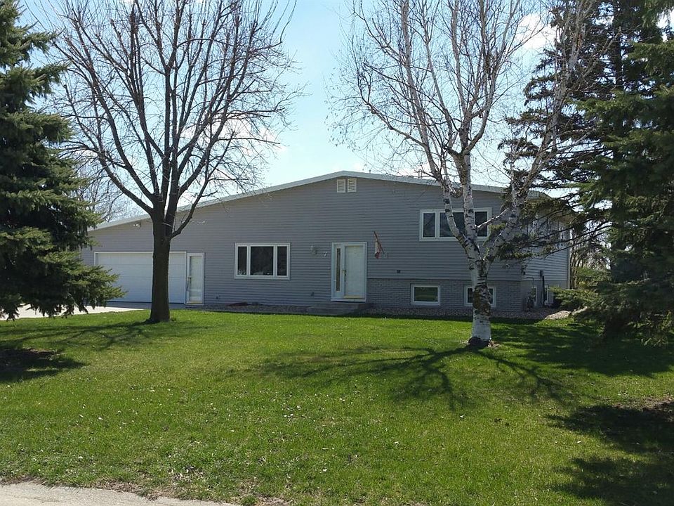 1st image of 7 Venetian Dr