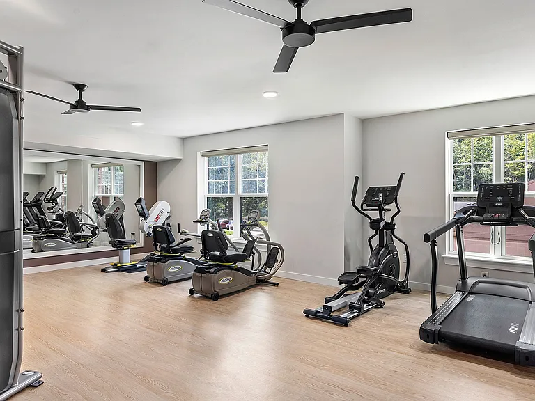 Album Matthews - Fitness Center 2