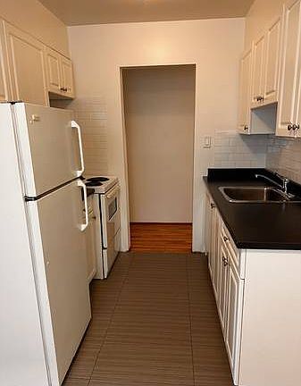 3rd image of 1364 W 10th Ave #202