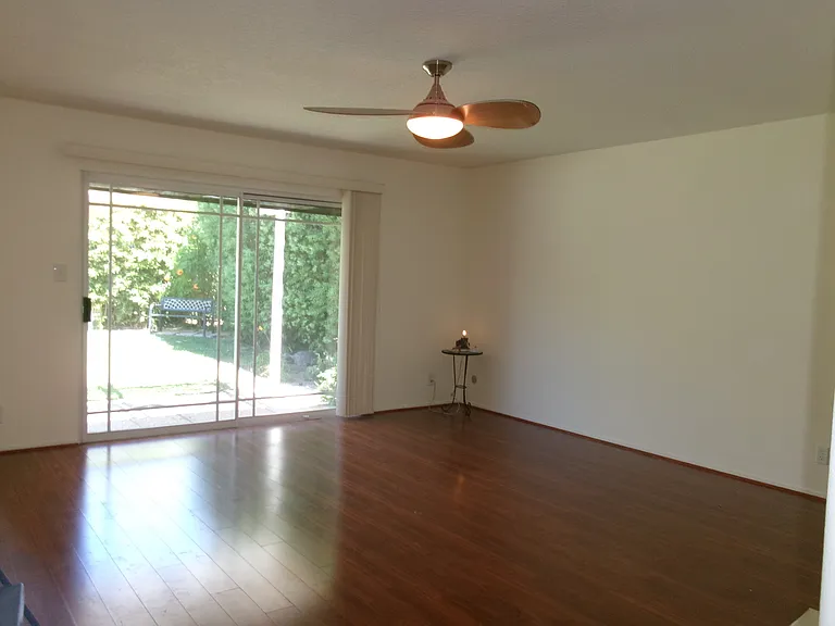 3114 N Springfield St — Photo 21