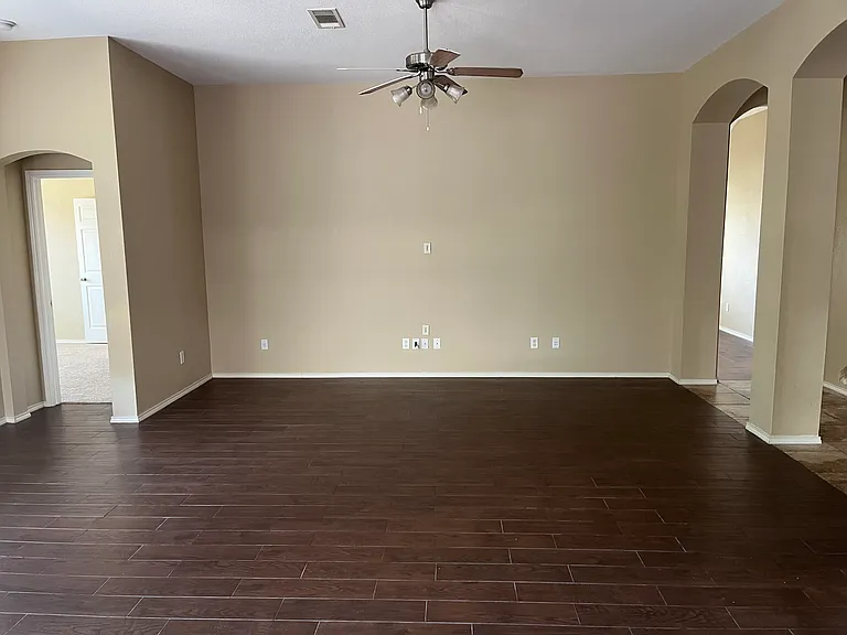 4409 Padre Ct — Photo 6